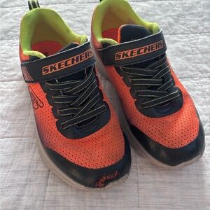 Skechers Kids' Bright Orange Yellow and Black Sz 2 Sneakers